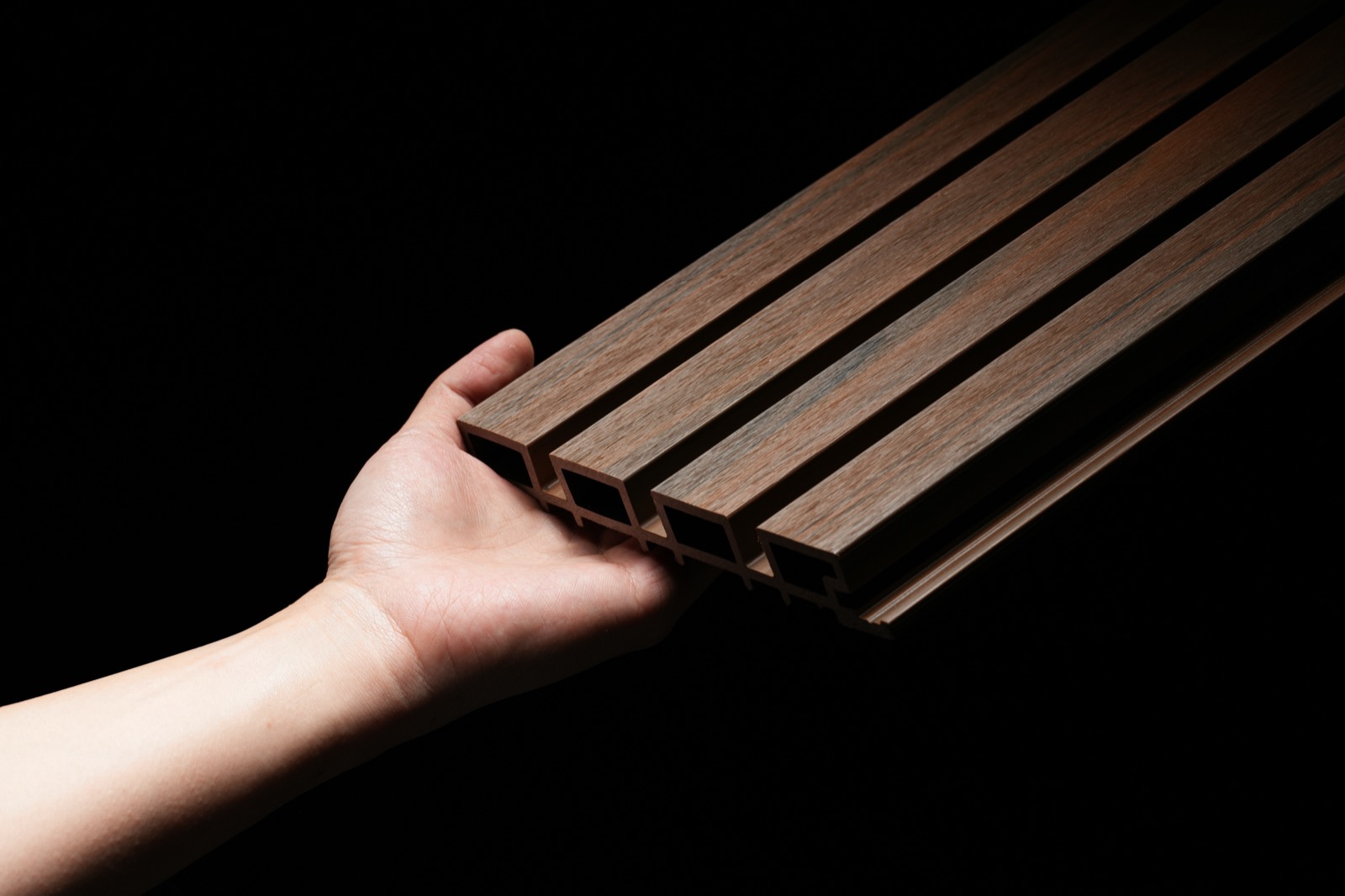Second-generation Fluted Cladding 二代长城板